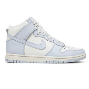 Womens high top Nike dunk size 7.5 in football grey